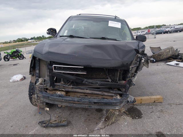 Chevrolet Suburban 1500 Lt