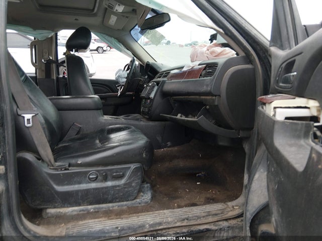 Chevrolet Suburban 1500 Lt