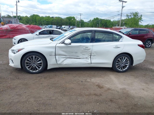 INFINITI Q50 3.0t Luxe