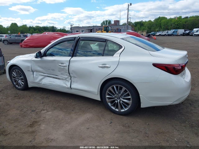 INFINITI Q50 3.0t Luxe