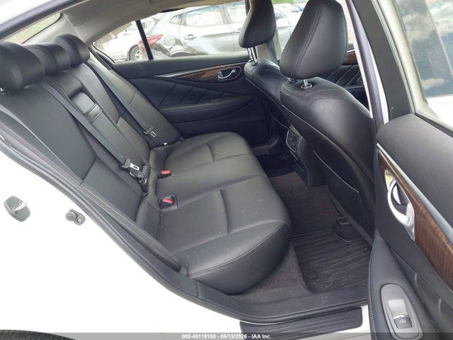 INFINITI Q50 3.0t Luxe