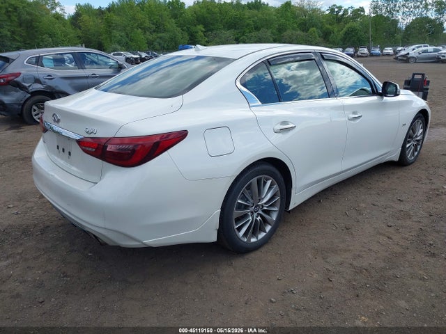 INFINITI Q50 3.0t Luxe
