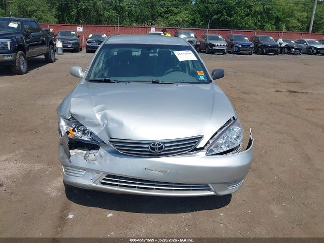 Toyota Camry Std