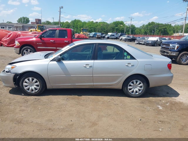 Toyota Camry Std