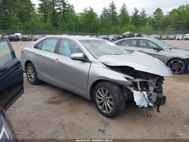 Salvage Toyota Camry Image