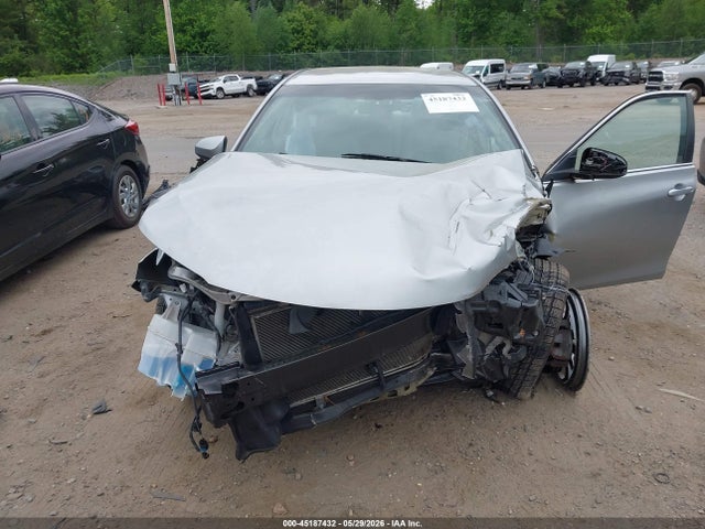 Toyota Camry Xle
