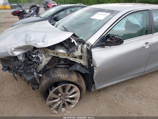 Toyota Camry Xle