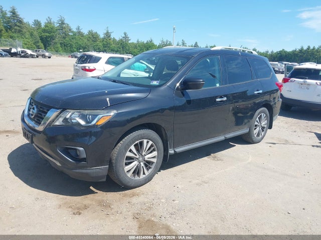 Nissan Pathfinder Sv