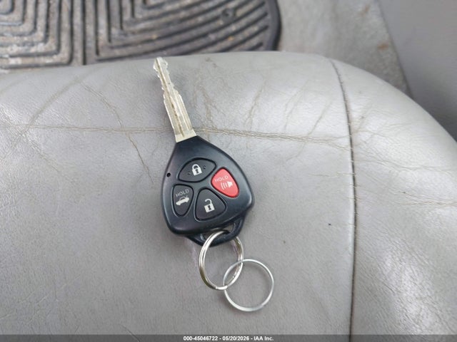 Toyota Camry Xle V6