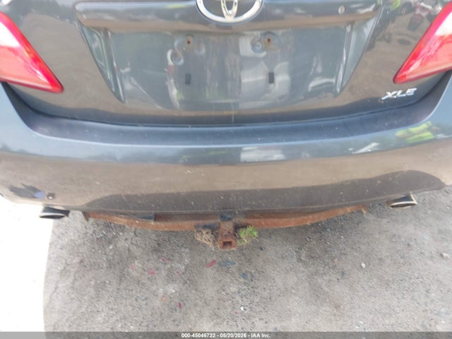 Toyota Camry Xle V6