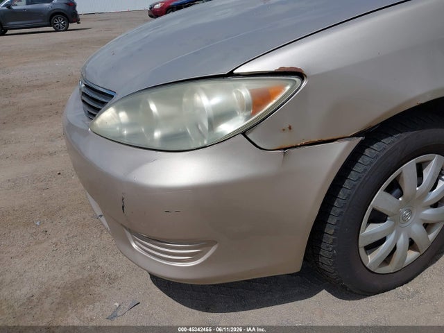 Toyota Camry Le