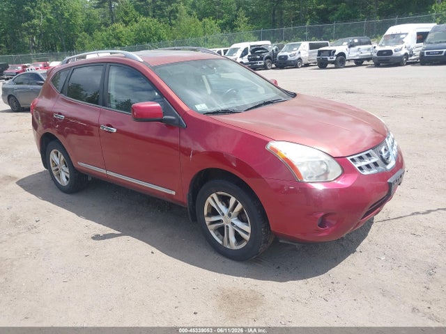 Salvage Nissan Rogue Image