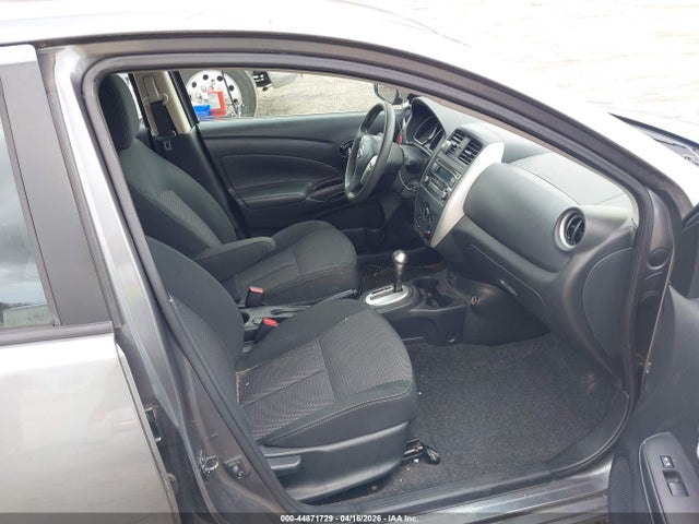 Nissan Versa 1.6 Sv