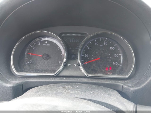 Nissan Versa 1.6 Sv