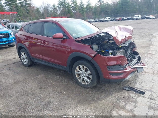 Salvage Hyundai TUCSON Image
