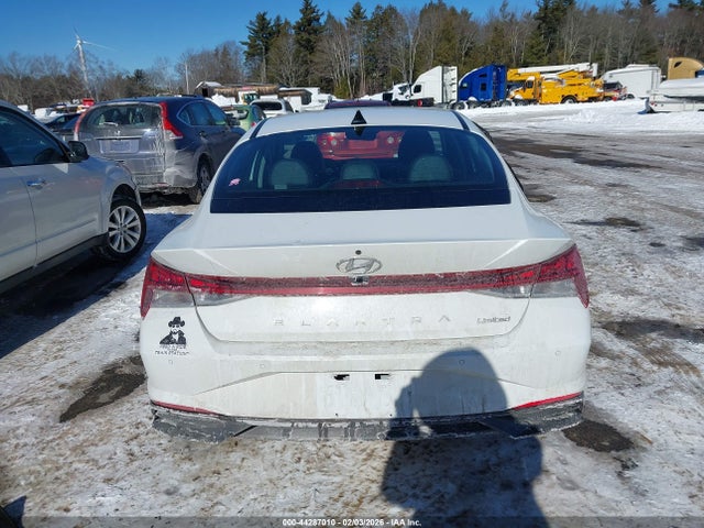 Hyundai ELANTRA Limited