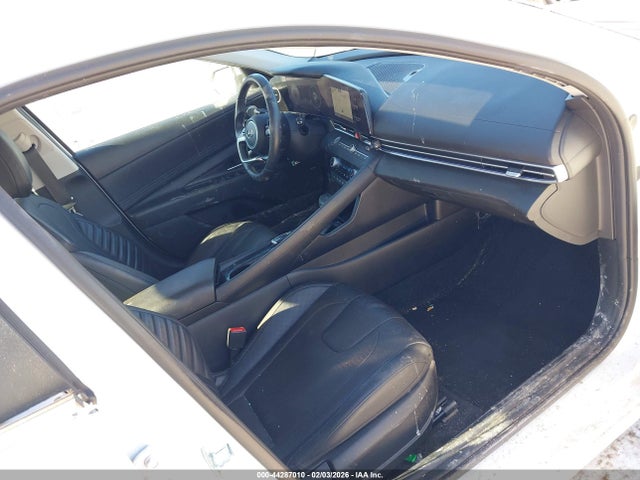 Hyundai ELANTRA Limited