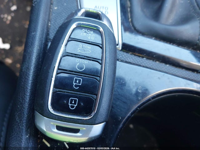 Hyundai ELANTRA Limited