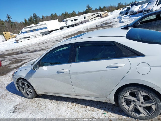 Hyundai ELANTRA Limited