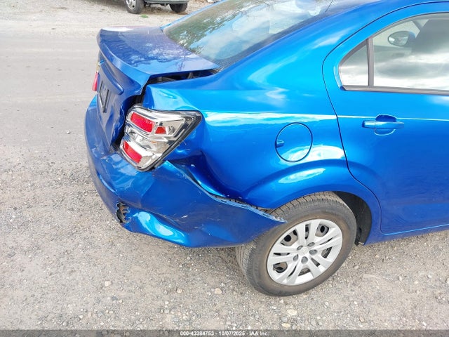 Chevrolet Sonic Fwd  Ls