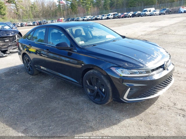Salvage Volkswagen Jetta Image