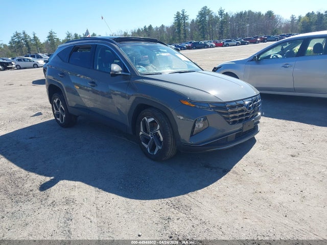 Salvage Hyundai TUCSON Image