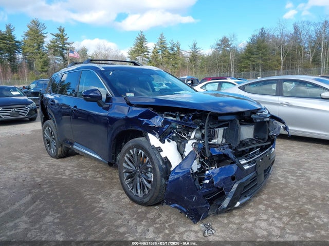 Salvage Nissan Rogue Image