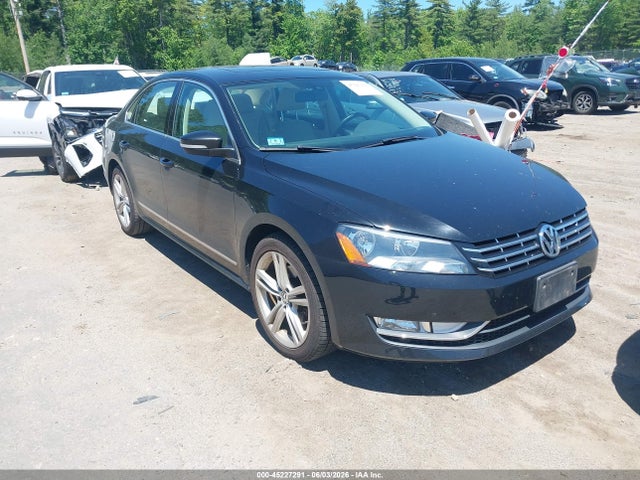 Salvage Volkswagen Passat Image
