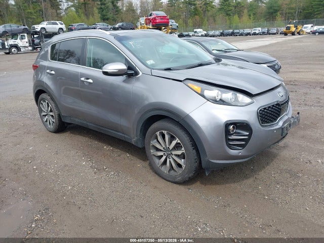 Salvage Kia Sportage Image
