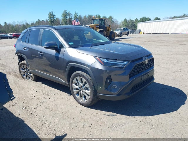 Salvage Toyota RAV4 Image