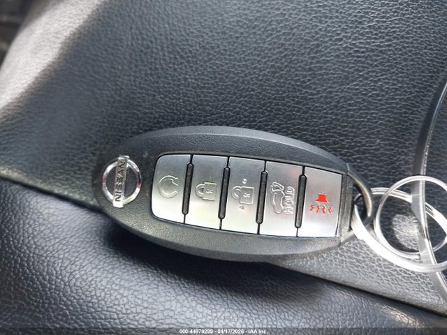 Nissan Pathfinder Platinum 4wd