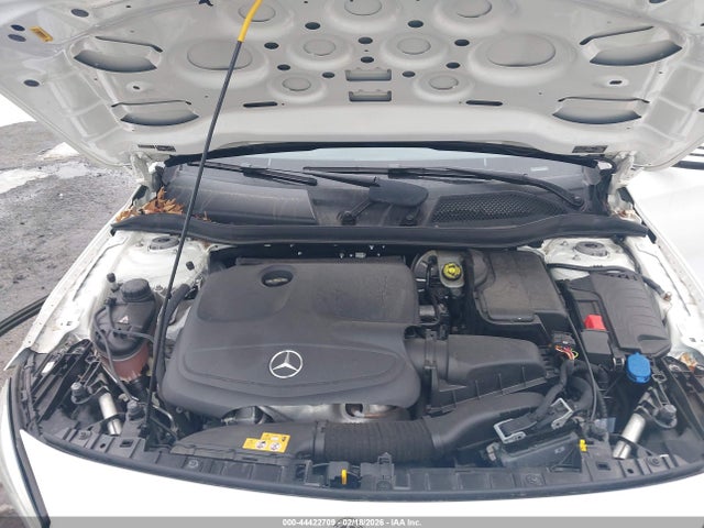 Mercedes-Benz GLA 4matic