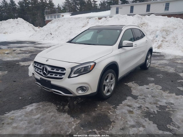 Mercedes-Benz GLA 4matic
