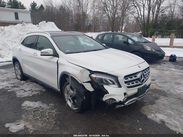 Mercedes-Benz GLA 4matic