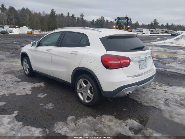 Mercedes-Benz GLA 4matic