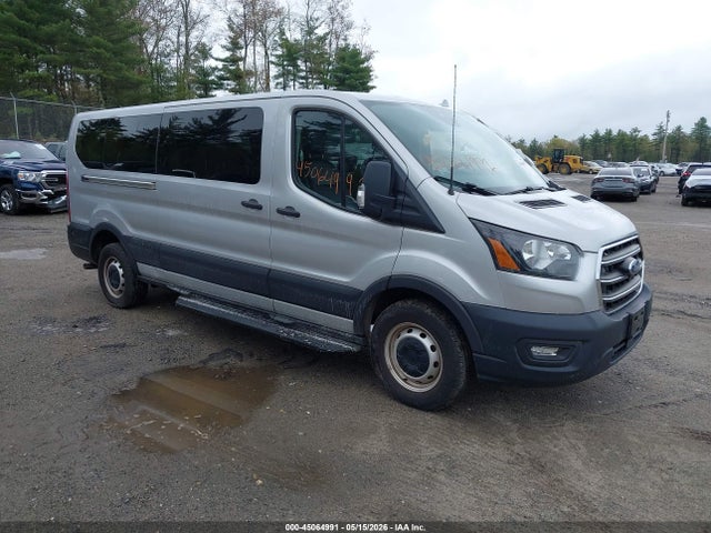 Salvage Ford Transit Image