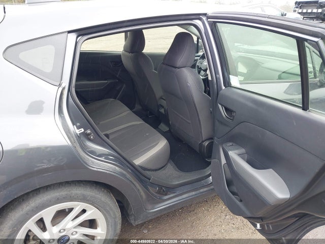 Subaru Impreza Base 5-door