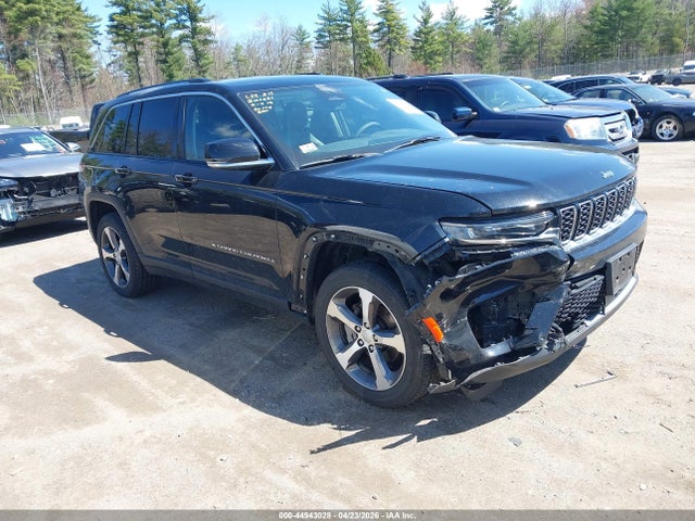 Salvage Jeep Grand Cherokee Image
