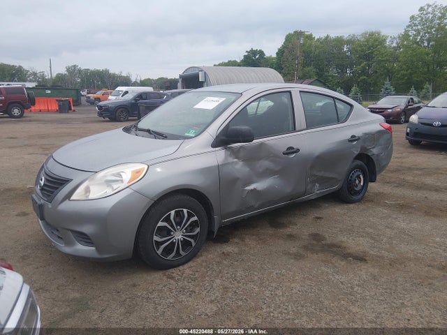 Nissan Versa 1.6 S