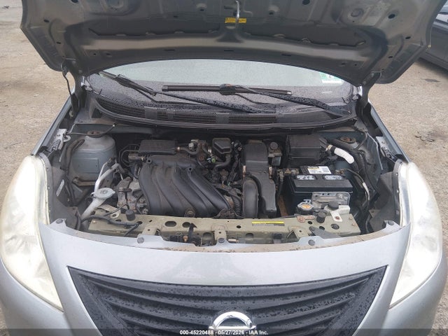Nissan Versa 1.6 S