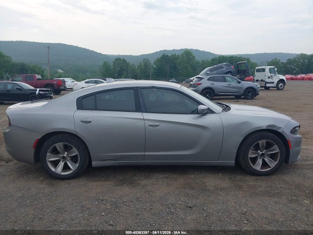 Dodge Charger Sxt