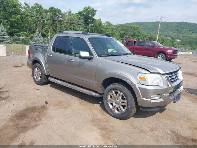 Salvage Ford Explorer Image