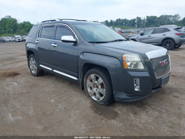 Salvage GMC Terrain Image