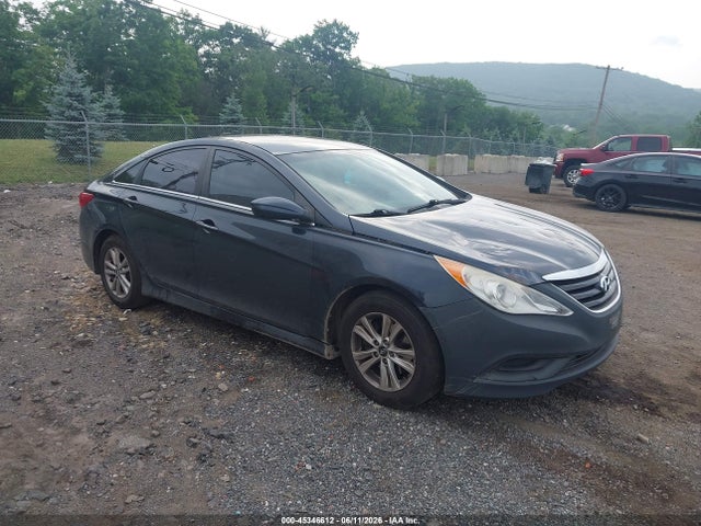 Salvage Hyundai SONATA Image