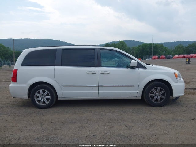 Chrysler Town & Country Touring