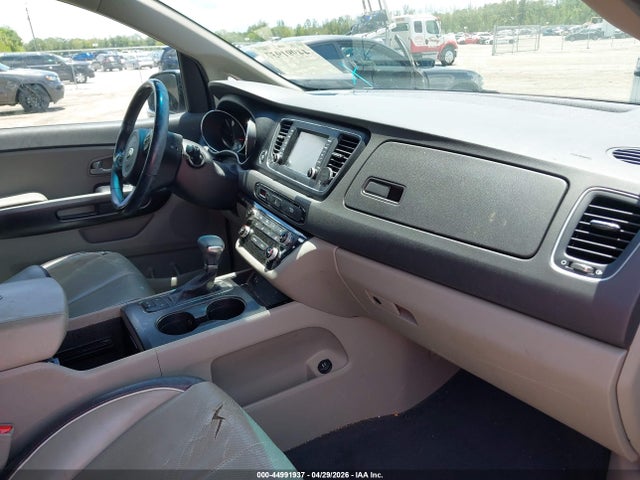 Kia Sedona Lx