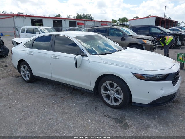 Salvage Honda Accord Image