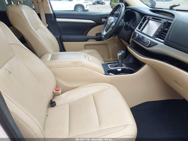Toyota Highlander Xle V6