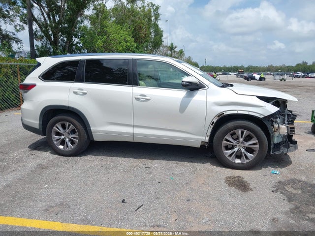 Toyota Highlander Xle V6