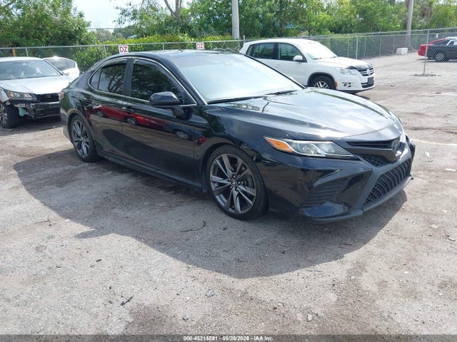 Salvage Toyota Camry Image